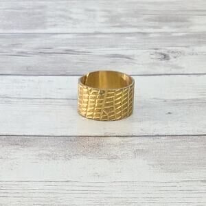 Gold Tone Ring Women's Size 7